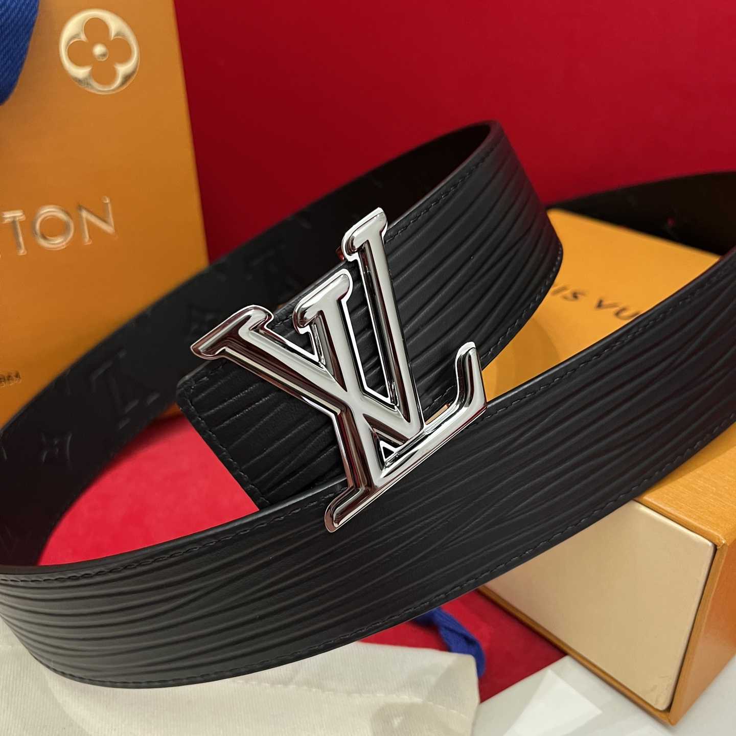Louis Vuitton Reversible Belt  4cm - EUR FASHION