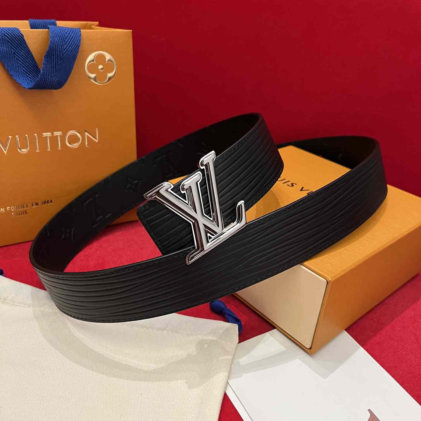 Louis Vuitton Reversible Belt  4cm - EUR FASHION