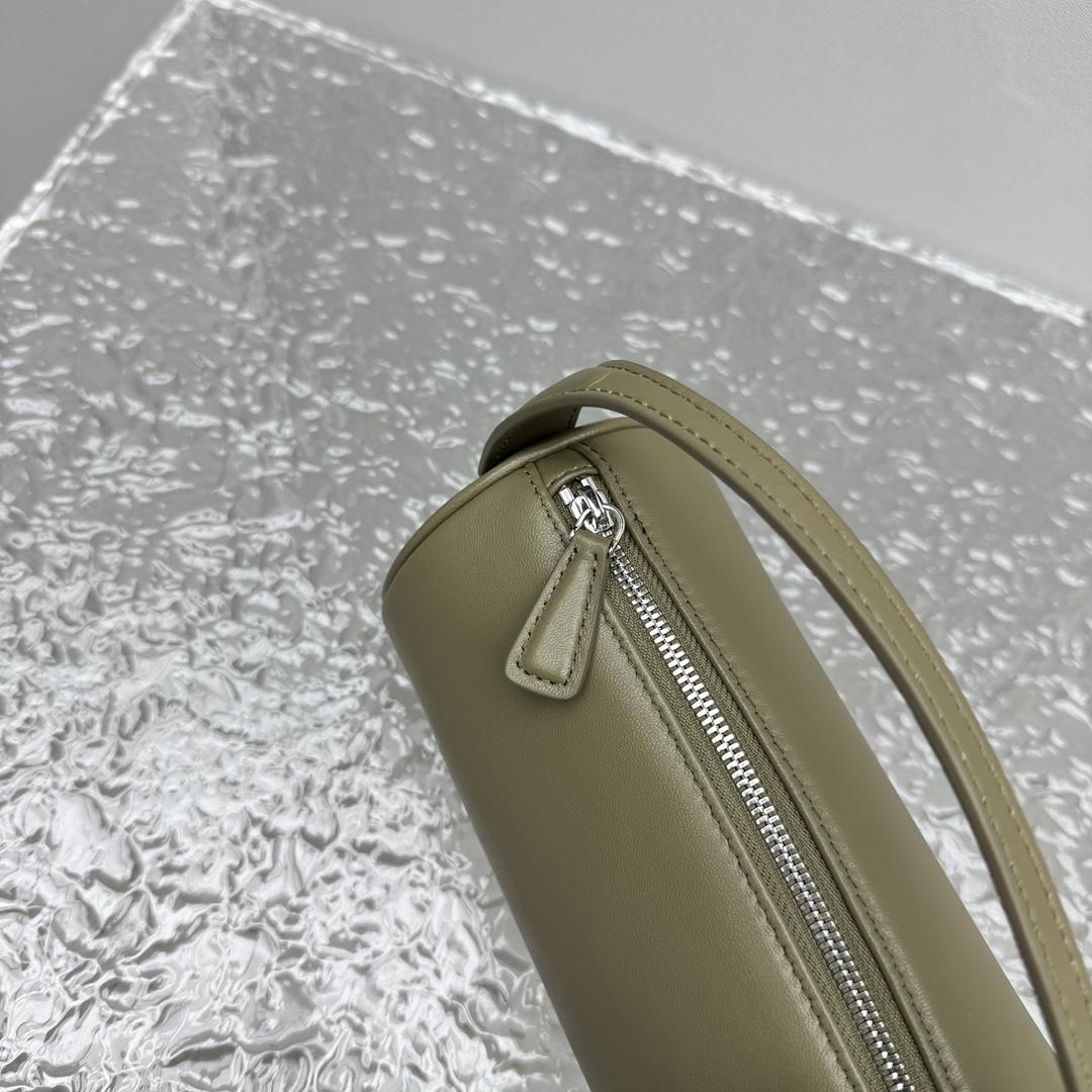 The Row Round 90's Bag In Leather - EUR FASHION