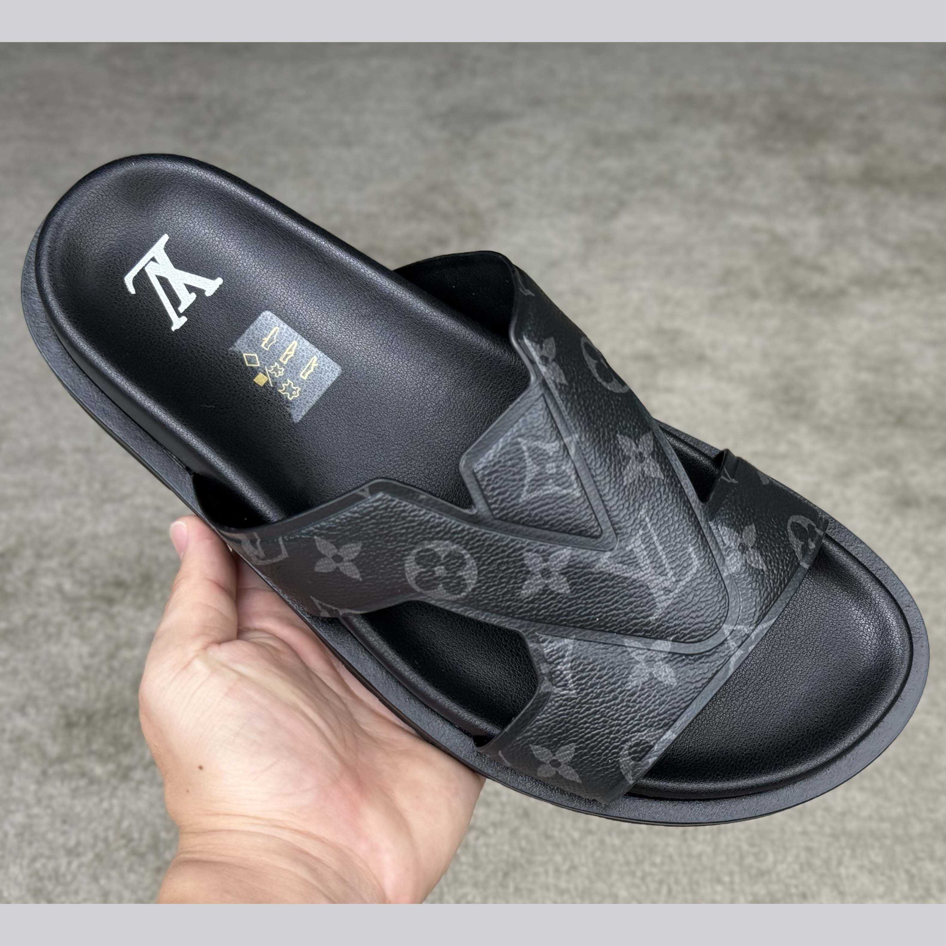 Louis Vuitton LV Oasis Mule    - EUR FASHION