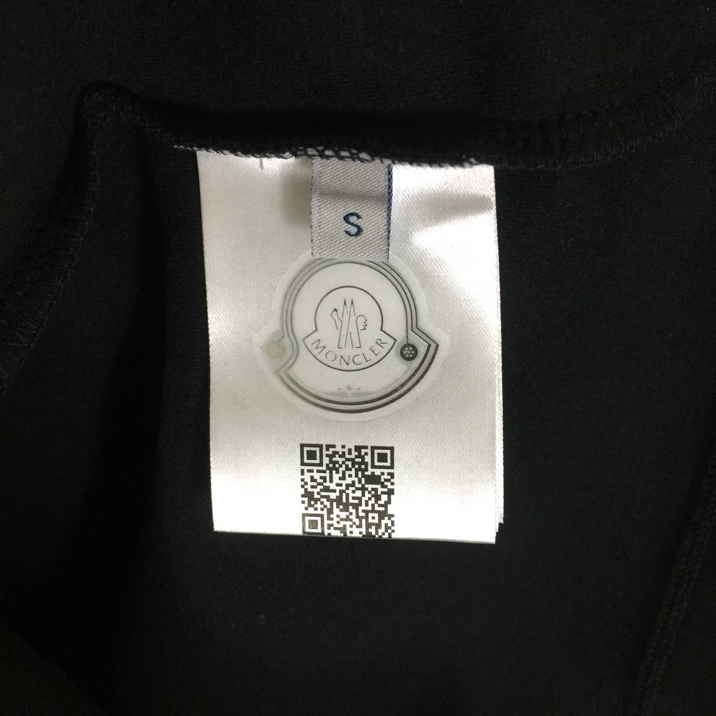 Moncler Long Sleeves - EUR FASHION