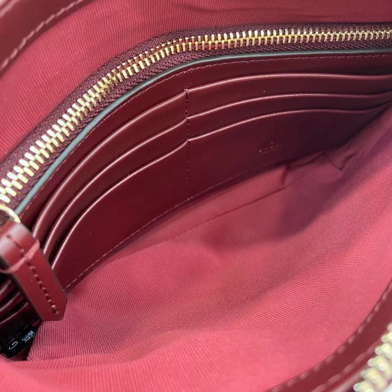 Gucci GG Marmont Pochette With Chain - EUR FASHION