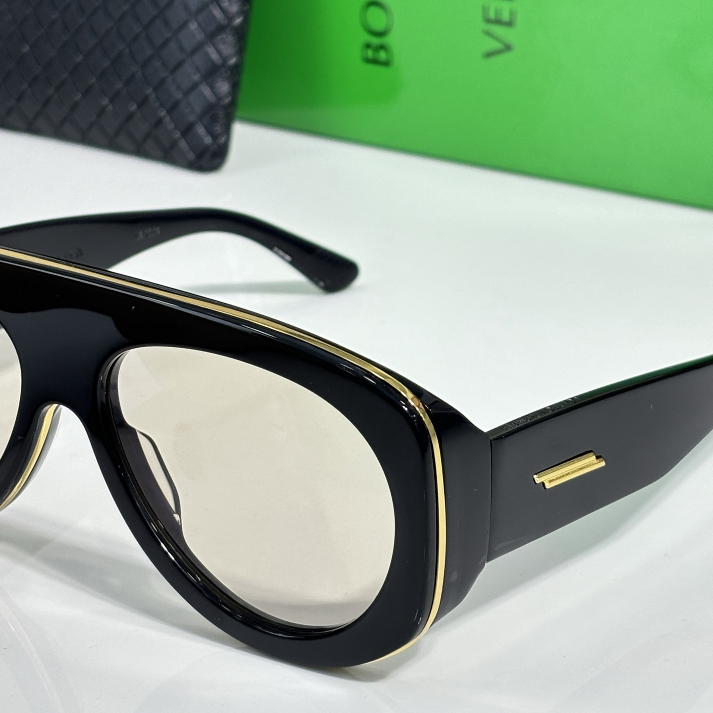 Bottega Veneta BV1362S Sunglasses   - EUR FASHION