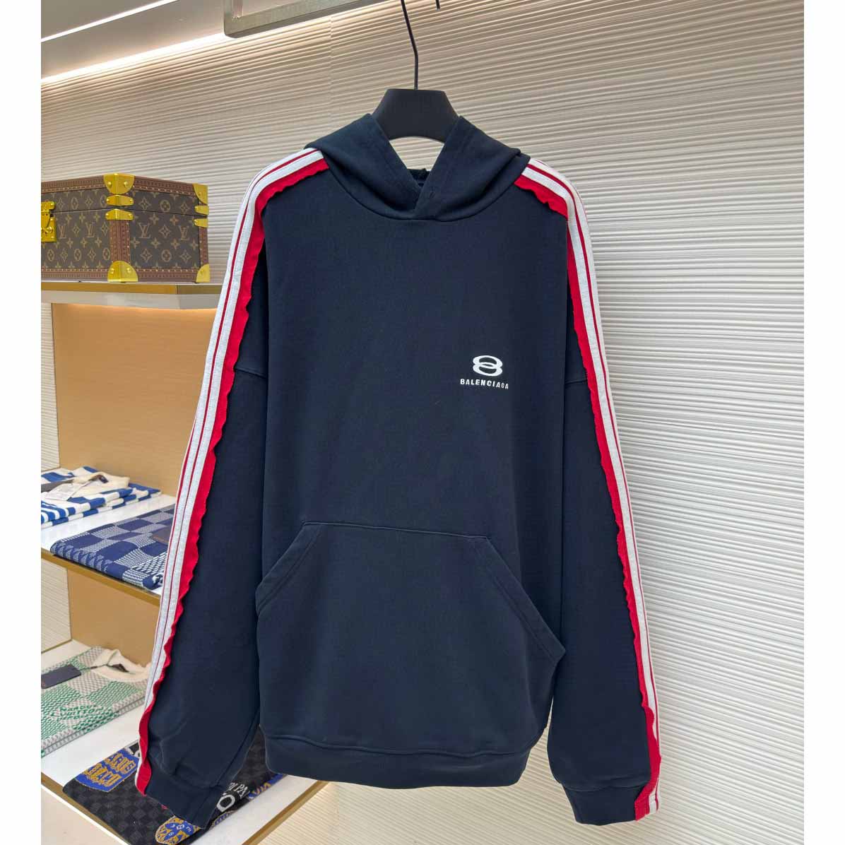 Balenciaga Unity Sports Icon Large Hoodie in faded black and white dry fleece - EUR FASHION