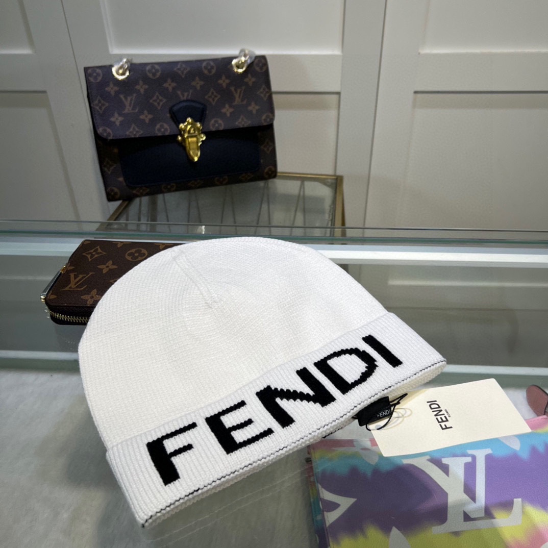 Fendi Beanie - EUR FASHION
