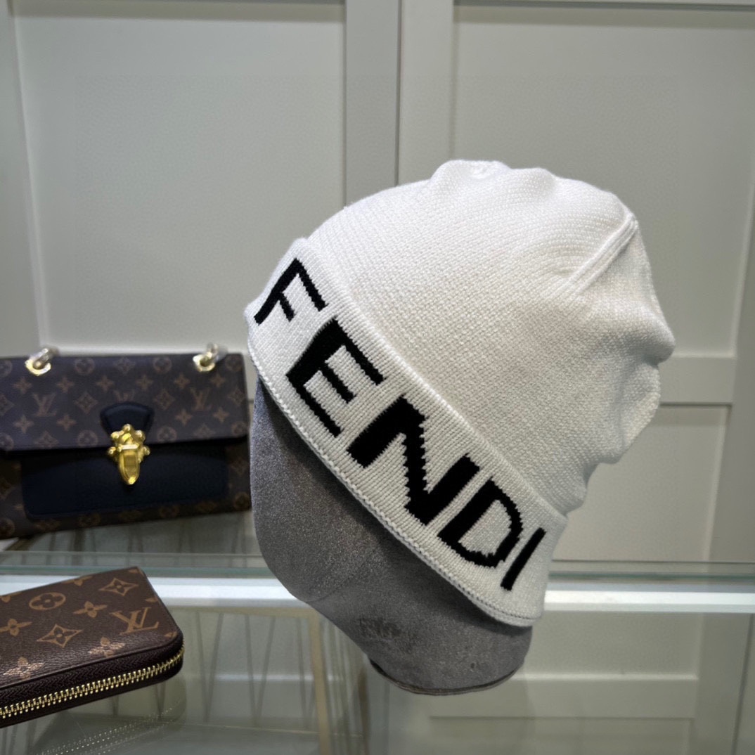 Fendi Beanie - EUR FASHION