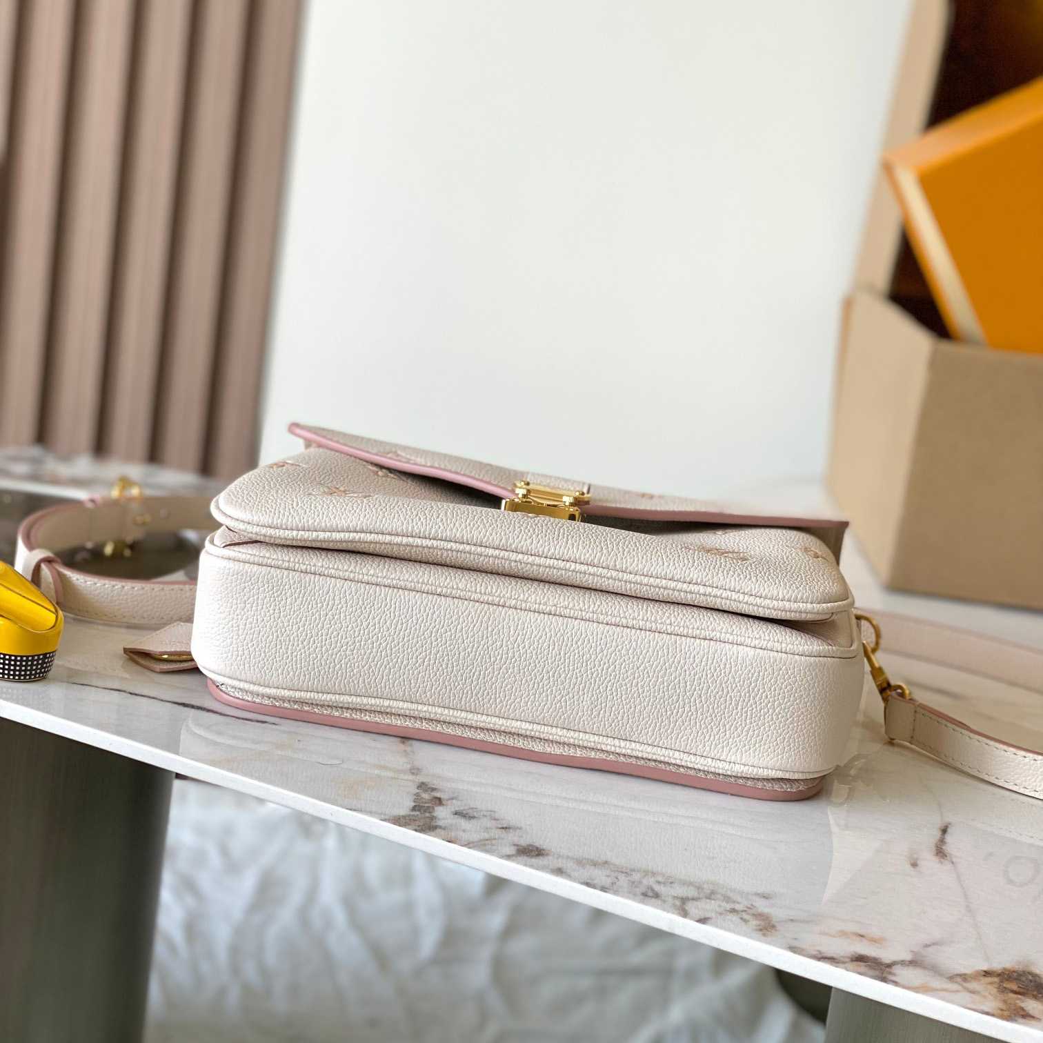 Louis Vuitton Pochette Métis   M14977 - EUR FASHION