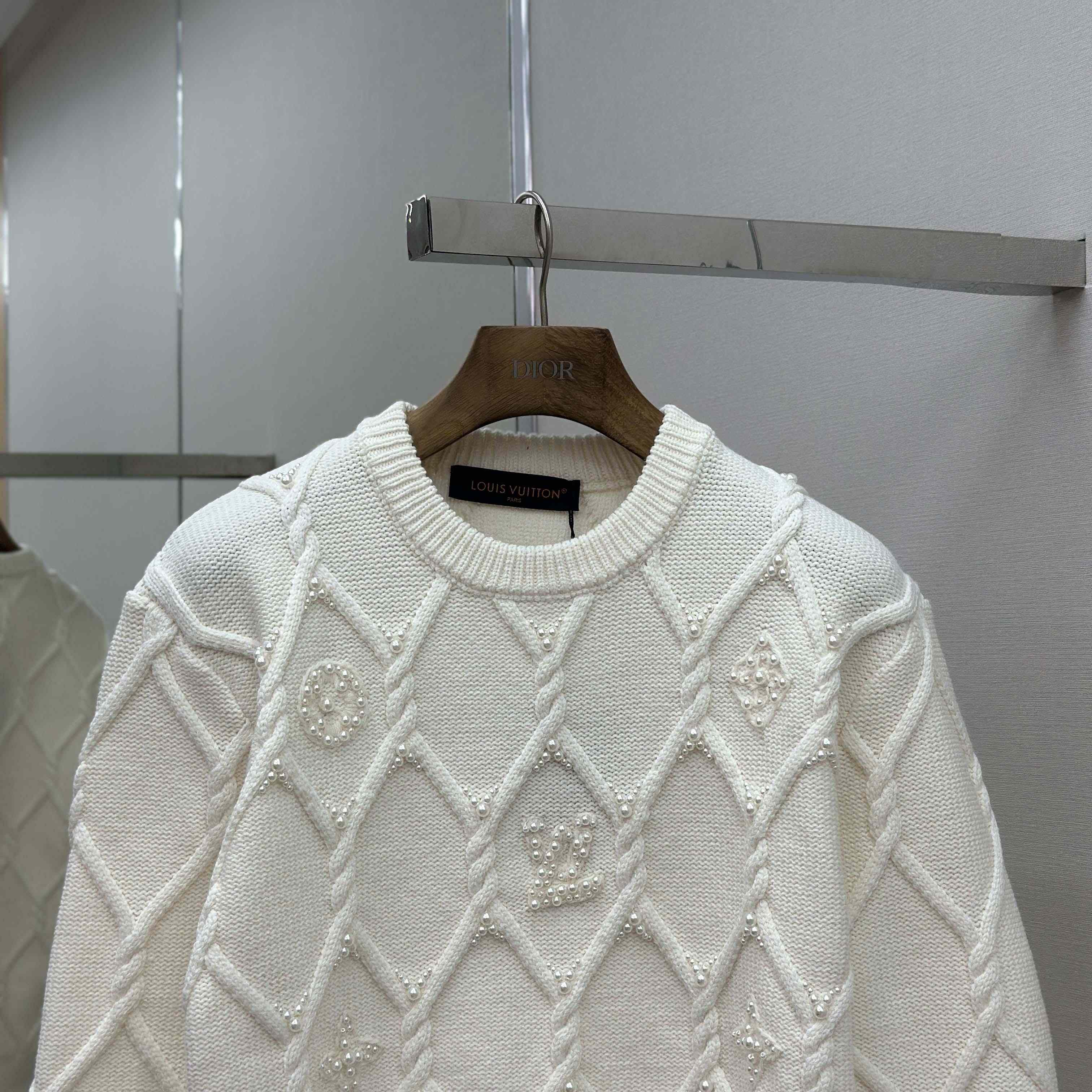 Louis Vuitton Embellished Cable Knit Wool Blend Pullover   1AGJUZ - EUR FASHION