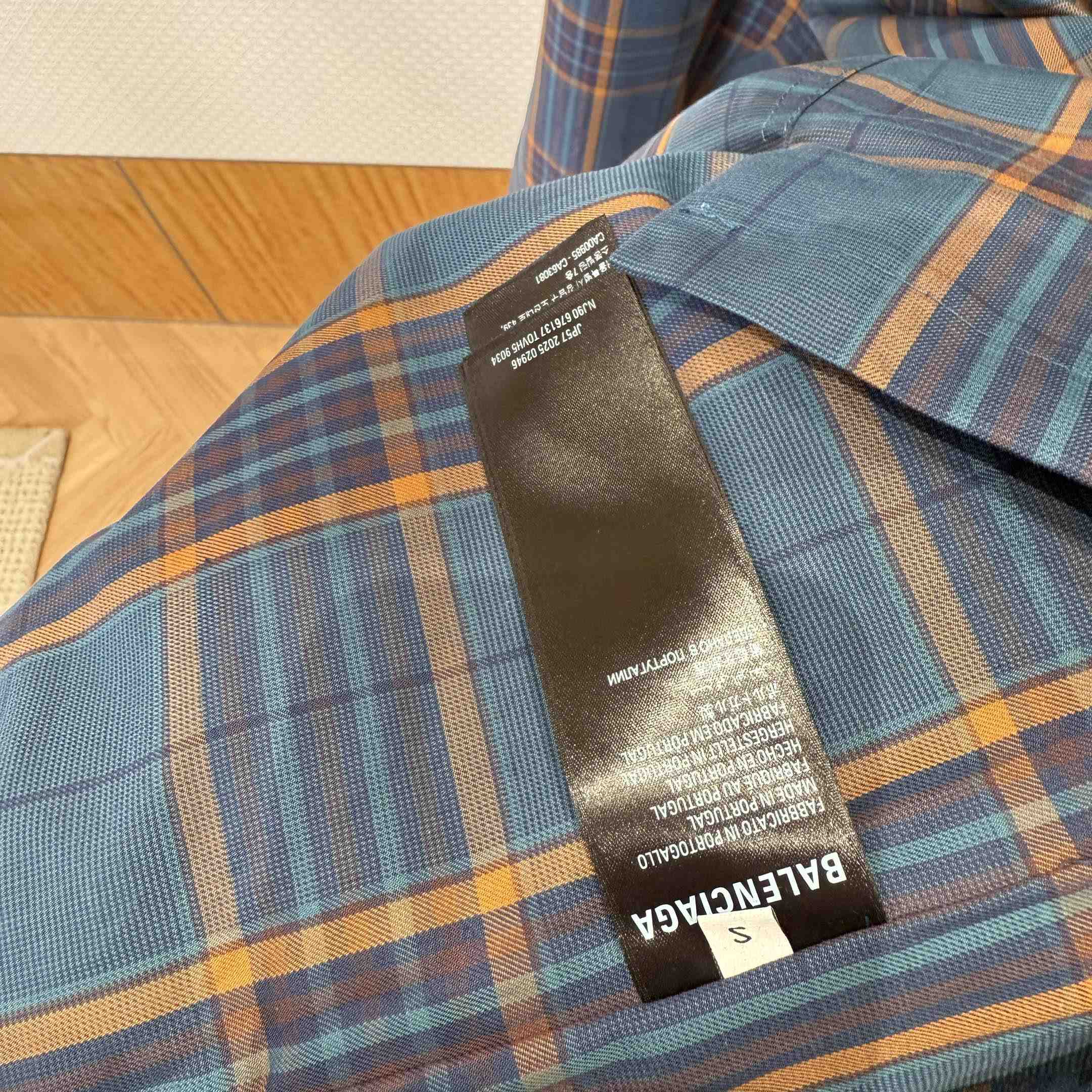 Balenciaga Zip-Up Shirt In Blue And Orange - EUR FASHION