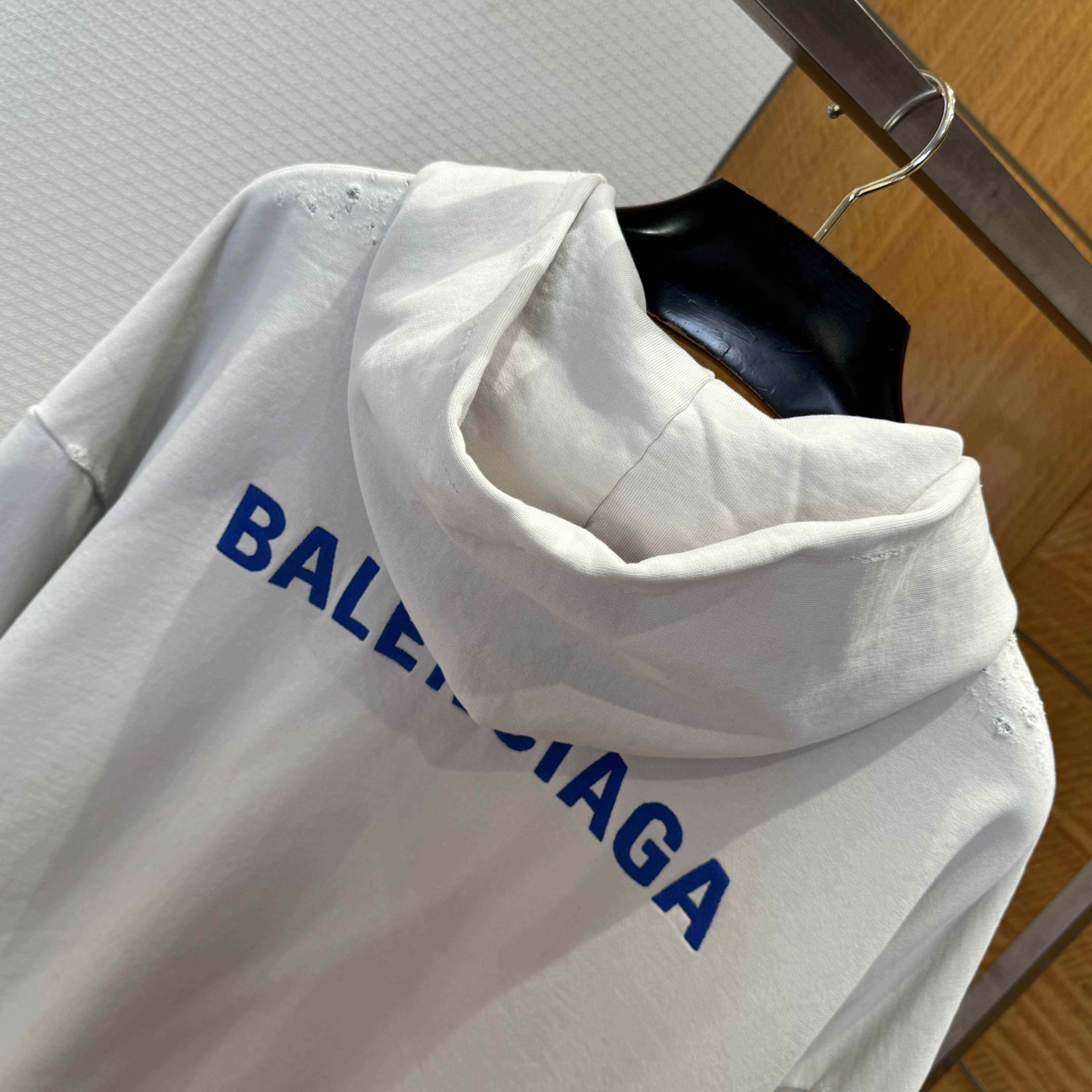 Balenciaga Back Zip-Up Hoodie Regular Fit In Dirty White And Blue Dry Fleece - EUR FASHION