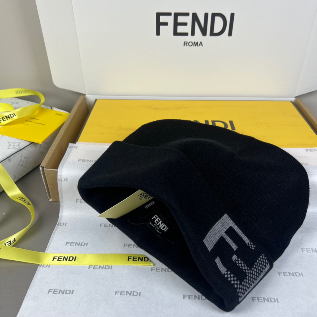 Fendi FF-jacquard Beanie - EUR FASHION