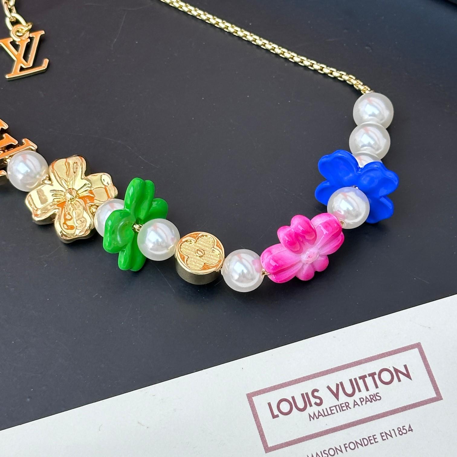 Louis Vuitton LV Surfin' Flower Necklace  - EUR FASHION