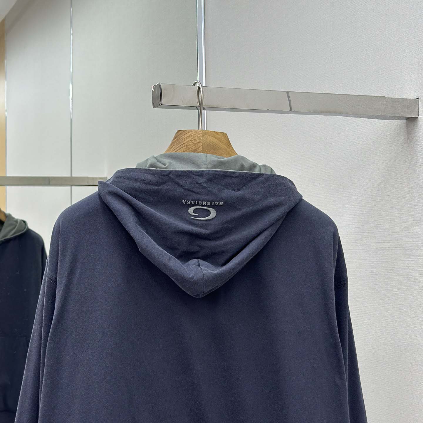 Balenciaga Back Reversible Zip-Up Hoodie - EUR FASHION