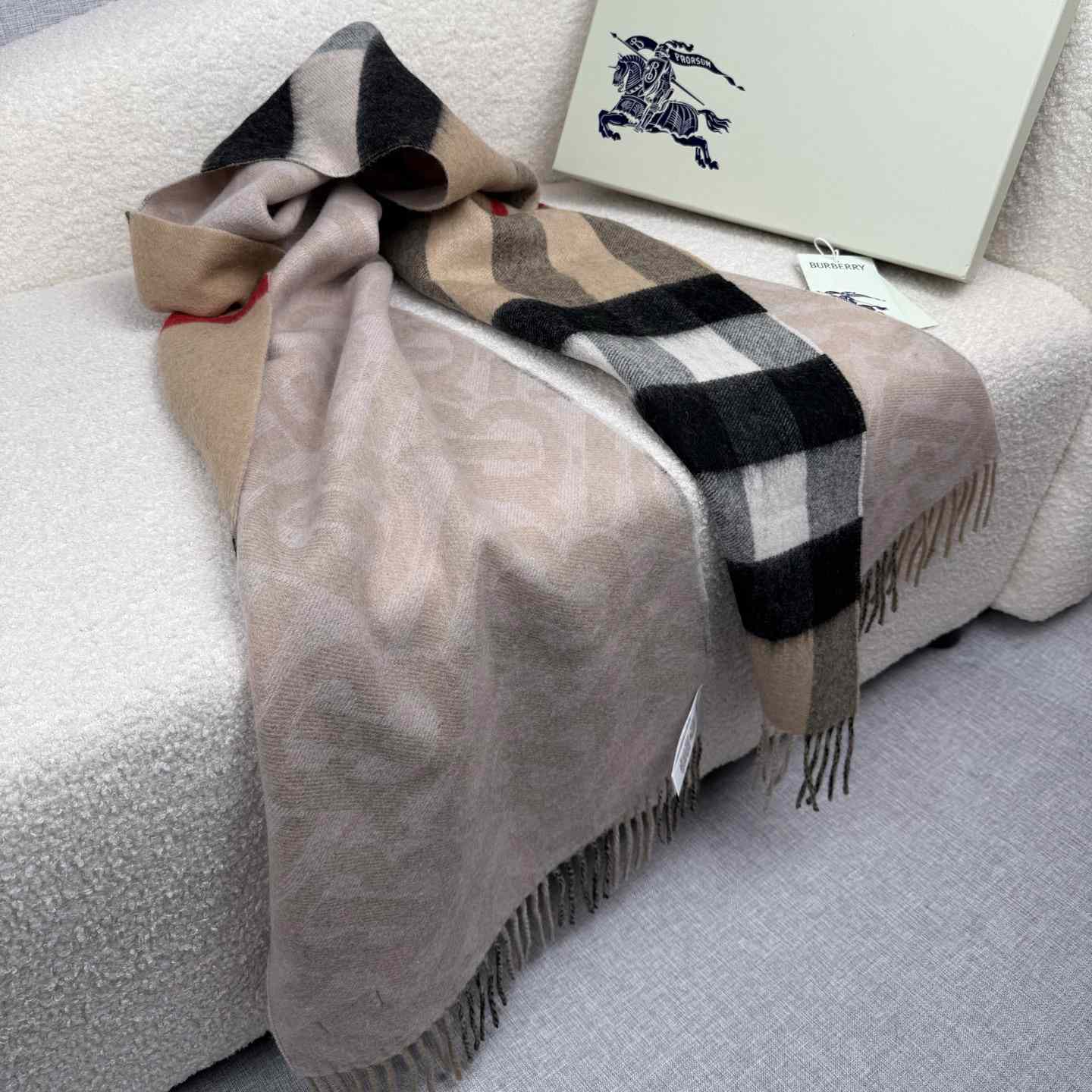Burberry Reversible Check And Monogram Cashmere Scarf  - EUR FASHION