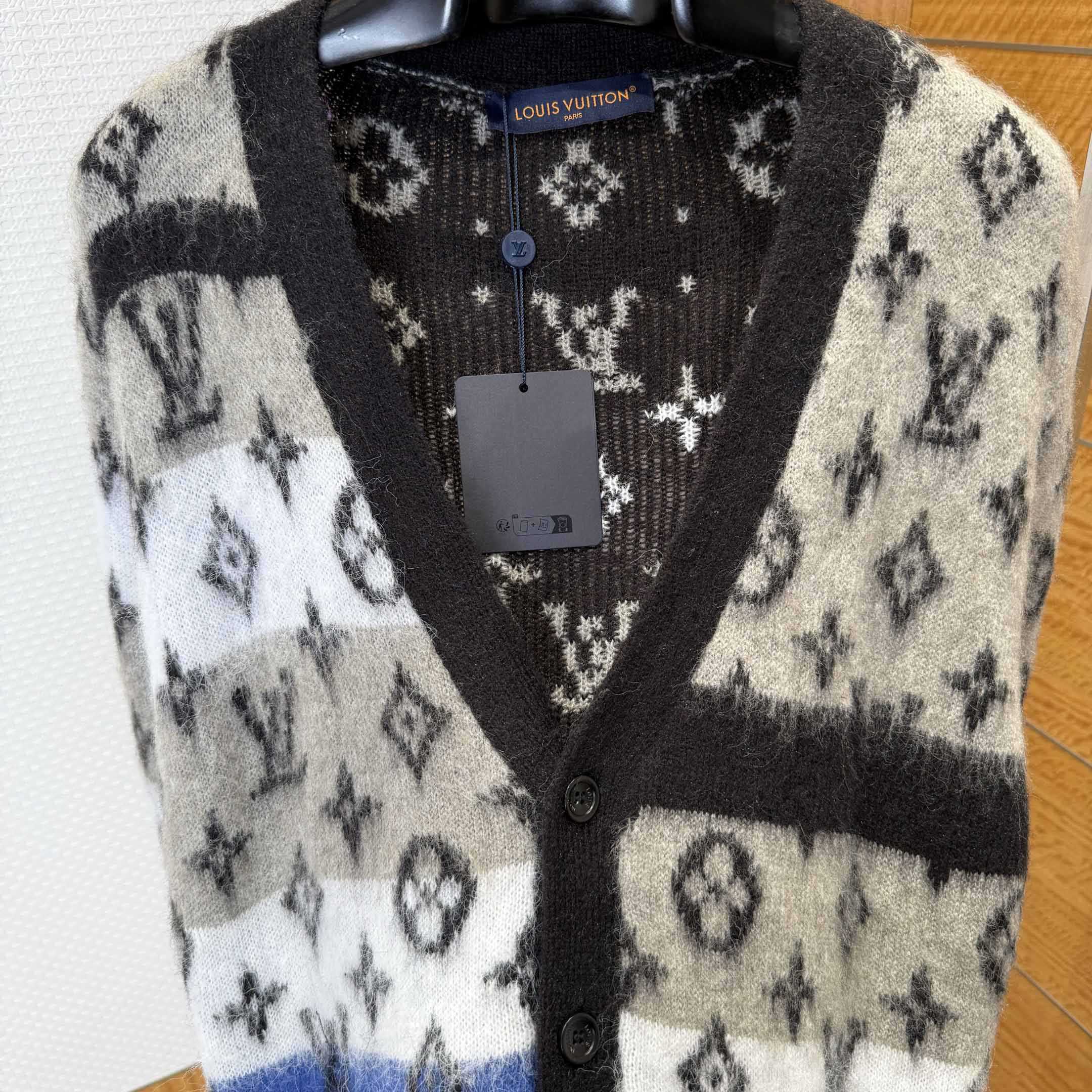 Louis Vuitton Monogram Mohair Cardigan   1AIOX9 - EUR FASHION