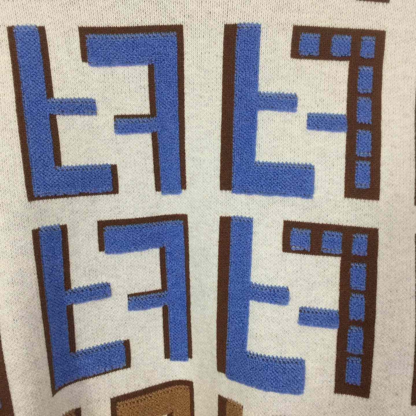 Fendi Wool Pullover - EUR FASHION