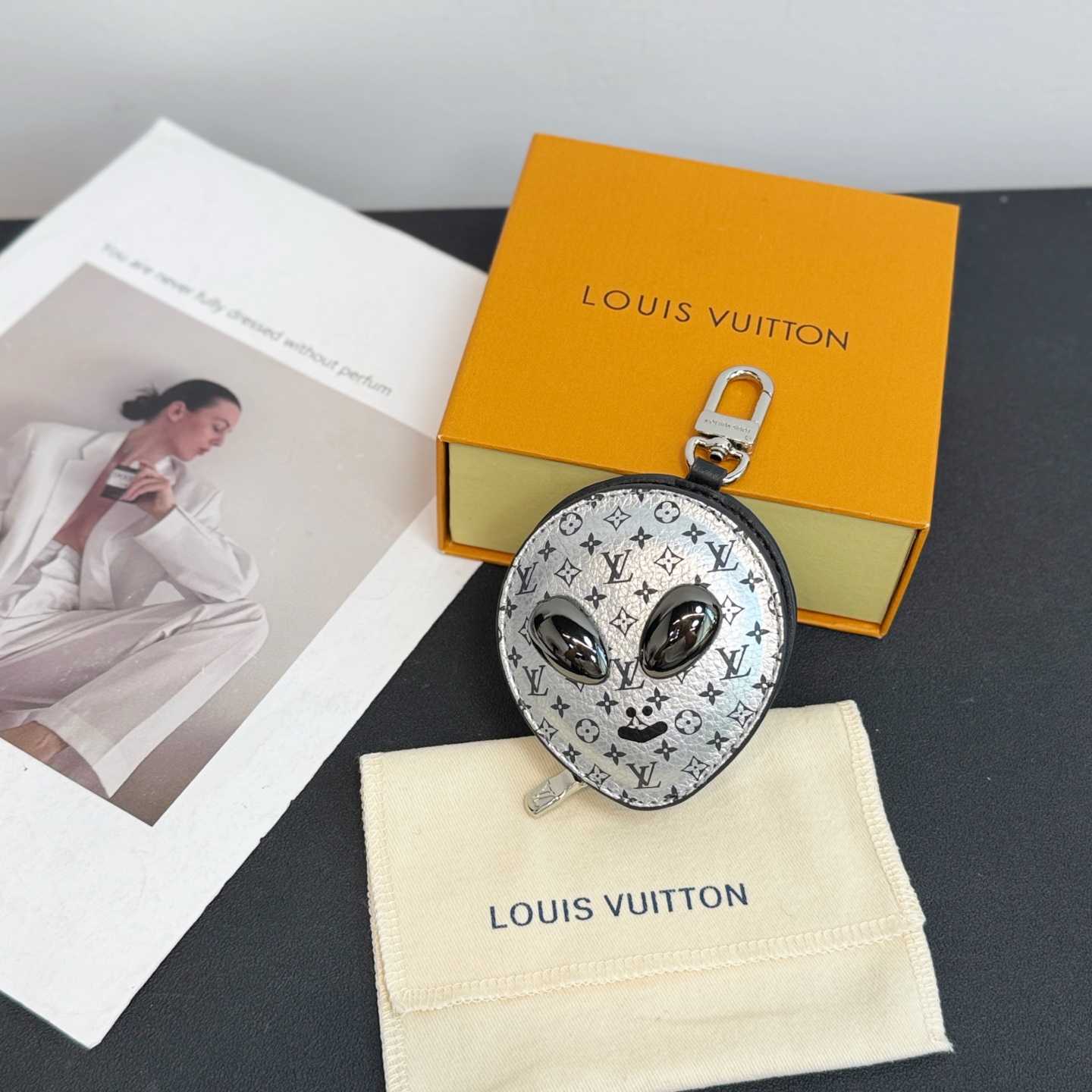 Louis Vuitton LV Alien Bag Charm - EUR FASHION