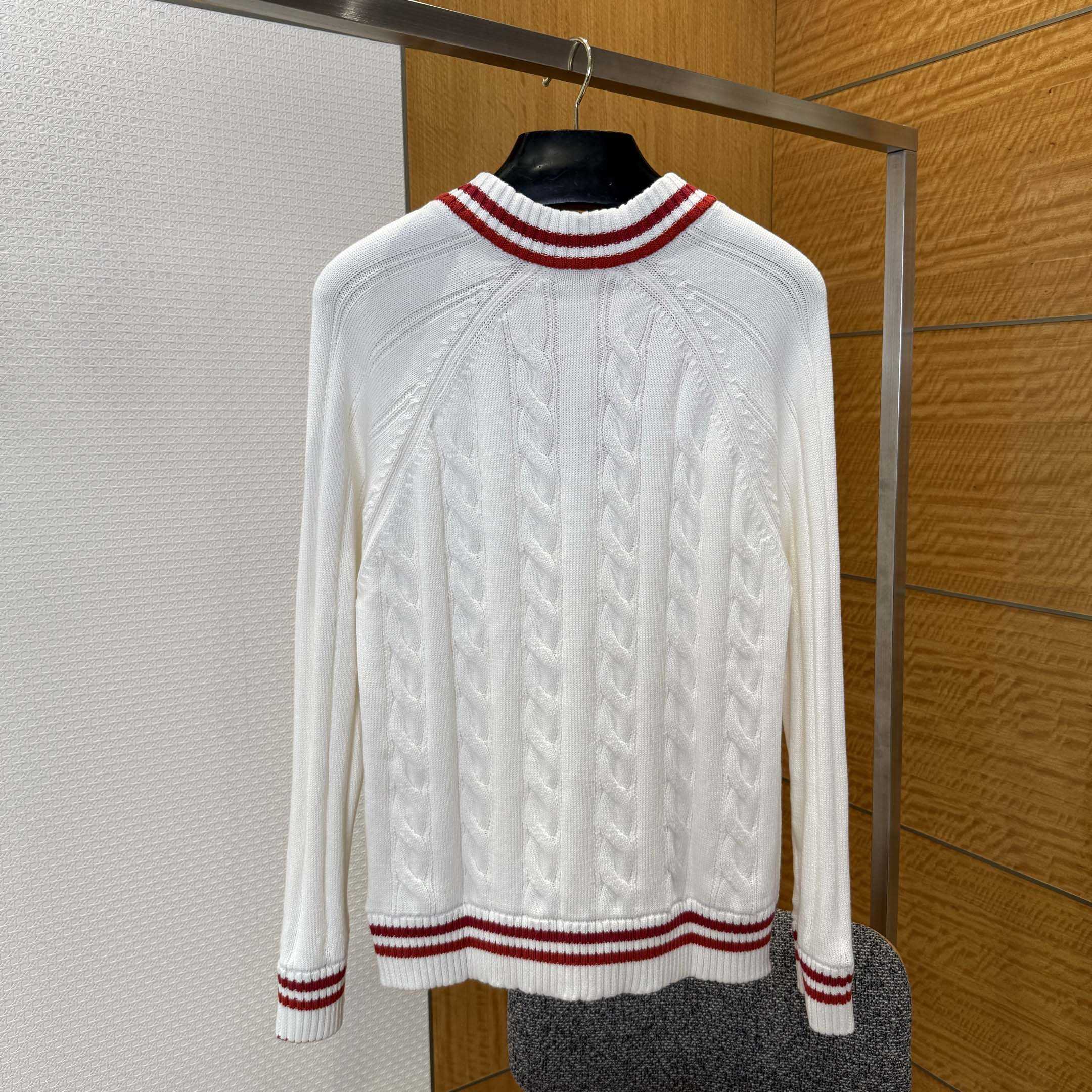 Louis Vuitton Preppy V-Neck Cable Pullover   1AIJYR - EUR FASHION