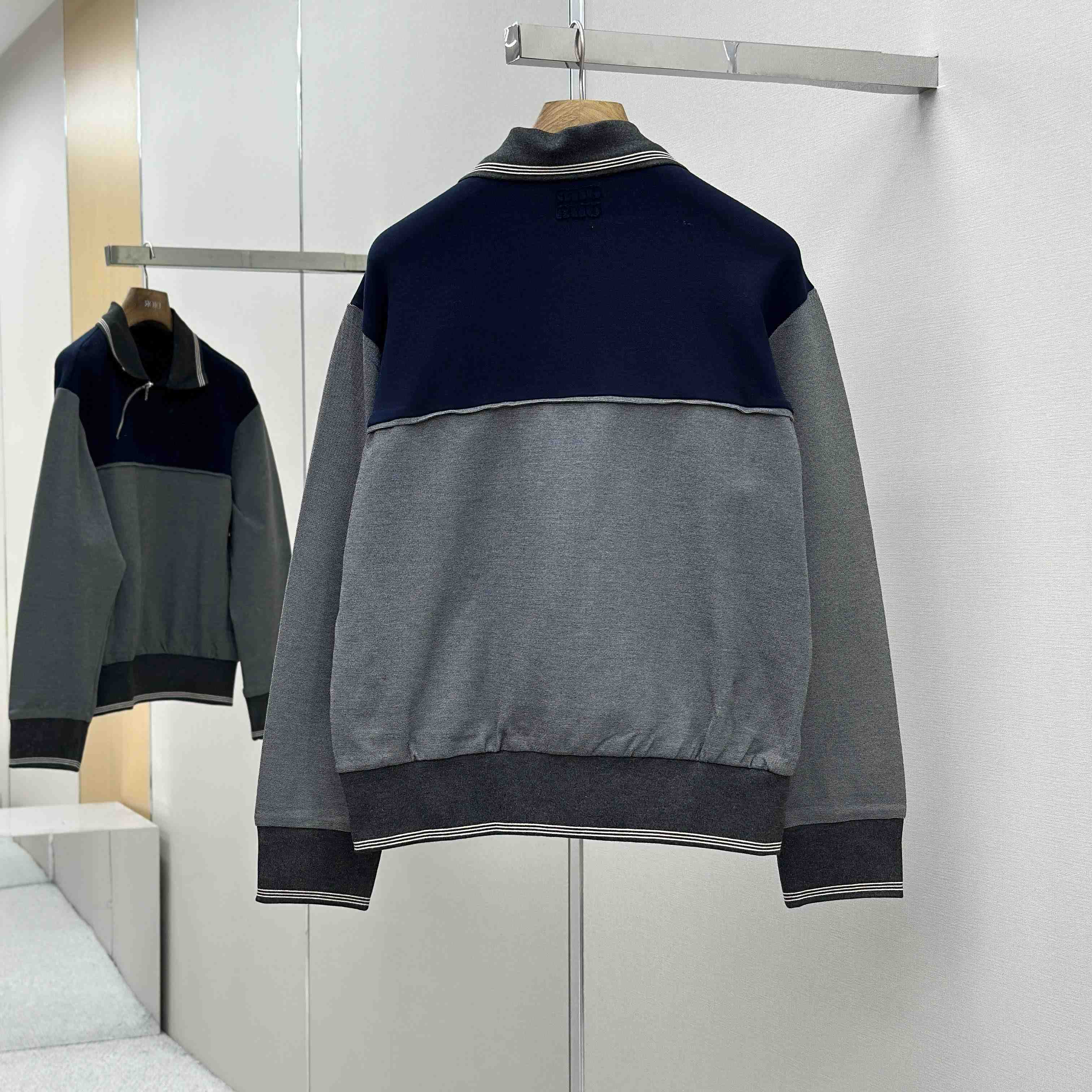 Miu Miu Zipper Sweatshirt - EUR FASHION