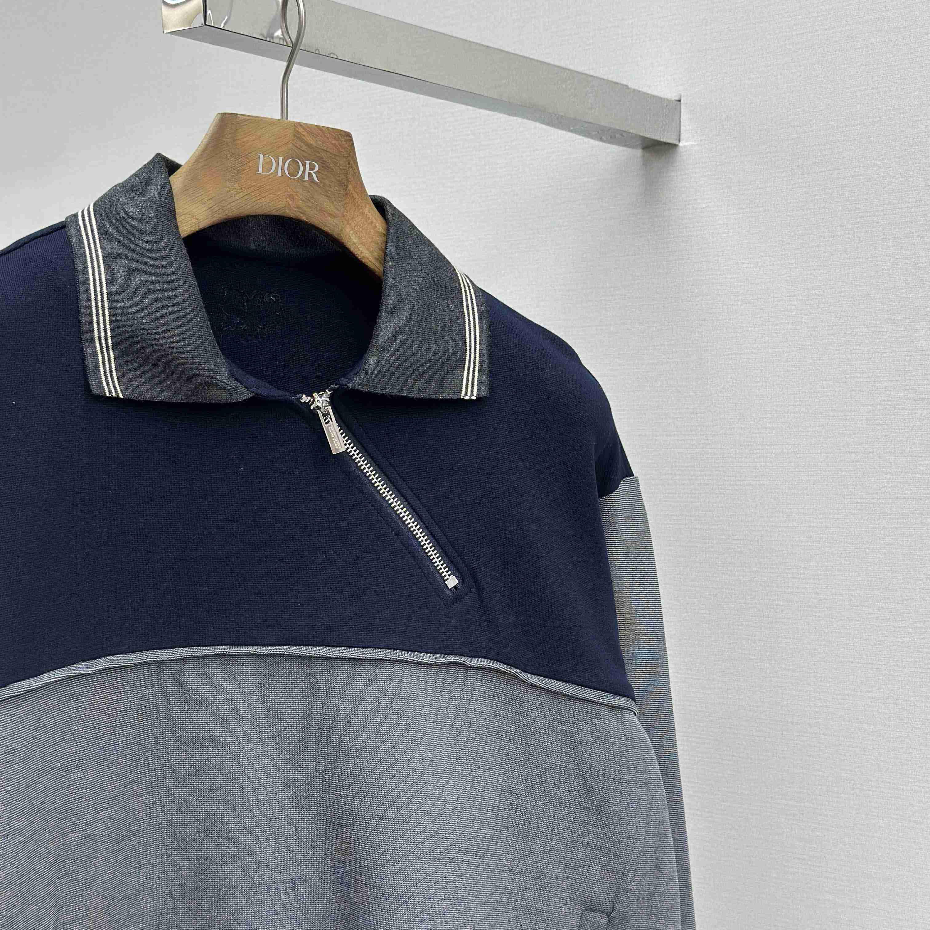 Miu Miu Zipper Sweatshirt - EUR FASHION