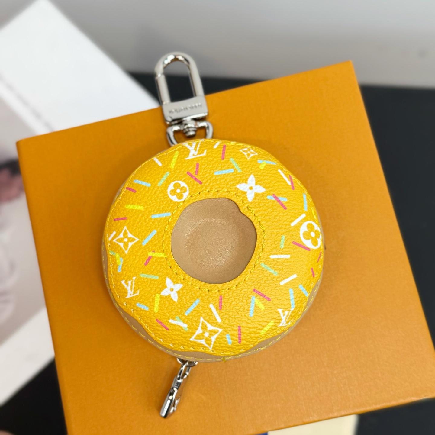 Louis Vuitton LV Donut Bag Charm    - EUR FASHION