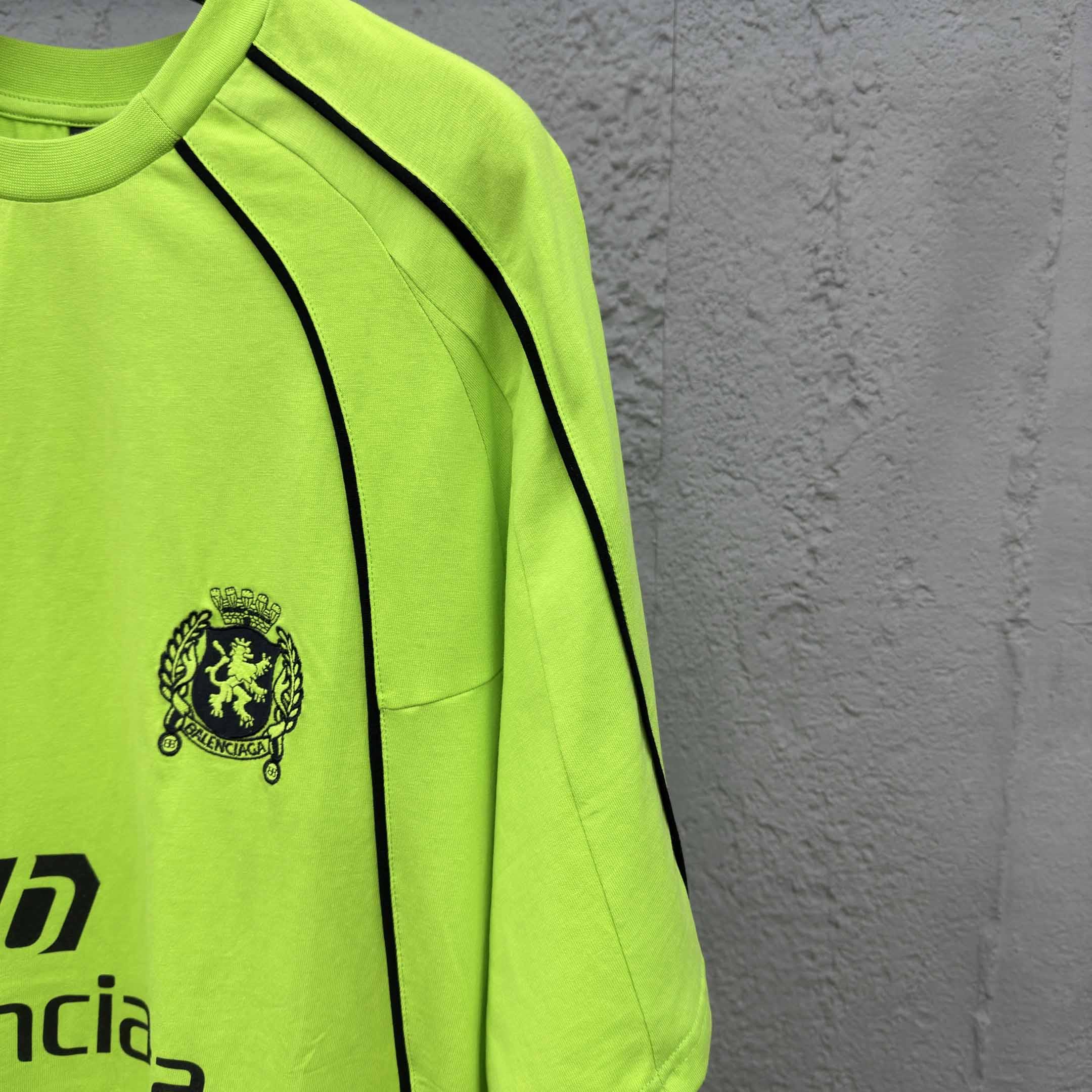 Balenciaga Paris Soccer T-Shirt Oversized  - EUR FASHION