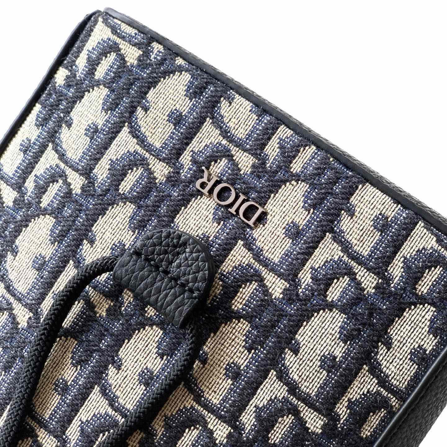 Dior Mini Bucket Bag  - EUR FASHION