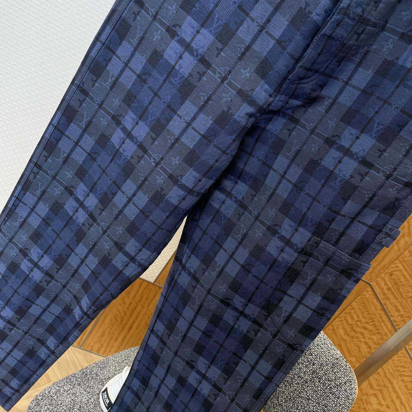 Louis Vuitton Monogram Tartan Denim Pants   1AIJUQ - EUR FASHION