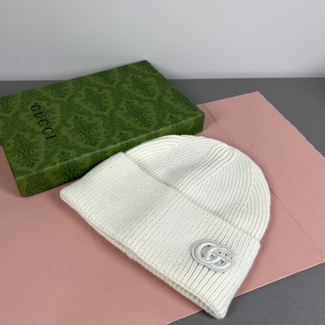 Gucci Cashmere Hat With Patch  - EUR FASHION