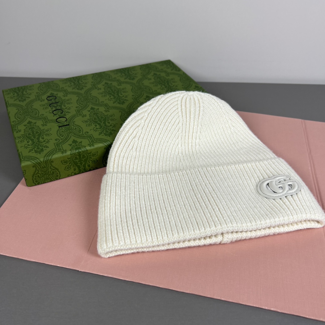 Gucci Cashmere Hat With Patch  - EUR FASHION