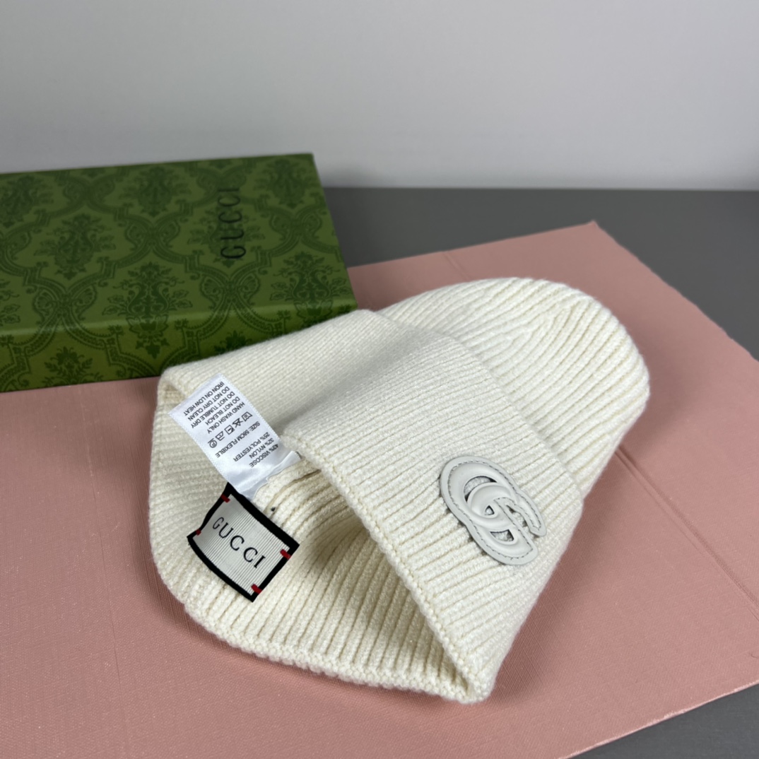 Gucci Cashmere Hat With Patch  - EUR FASHION