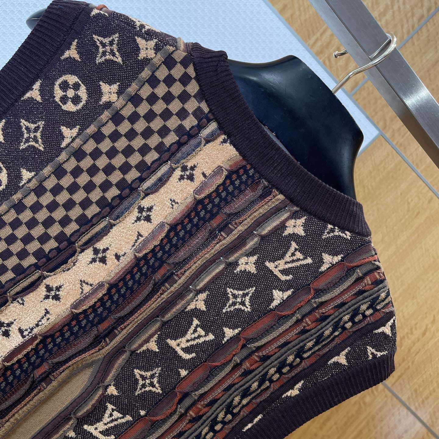 Louis Vuitton Cardigan Vest   1AIM64 - EUR FASHION