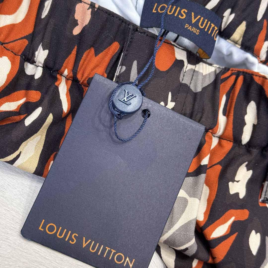 Louis Vuitton Multi Pocket Cargo Pants    - EUR FASHION