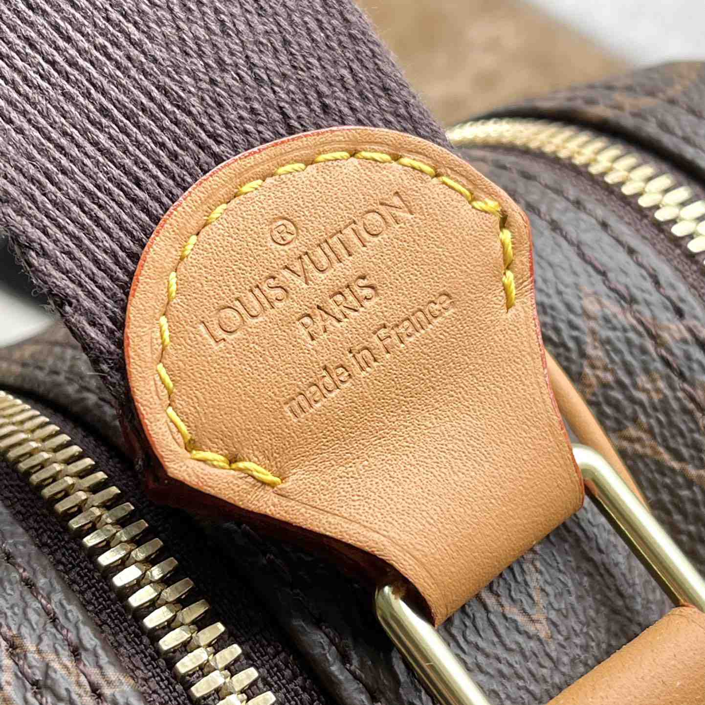 Louis Vuitton Monogram Shoulder Bag (28 x 21 x 11 cm) - EUR FASHION