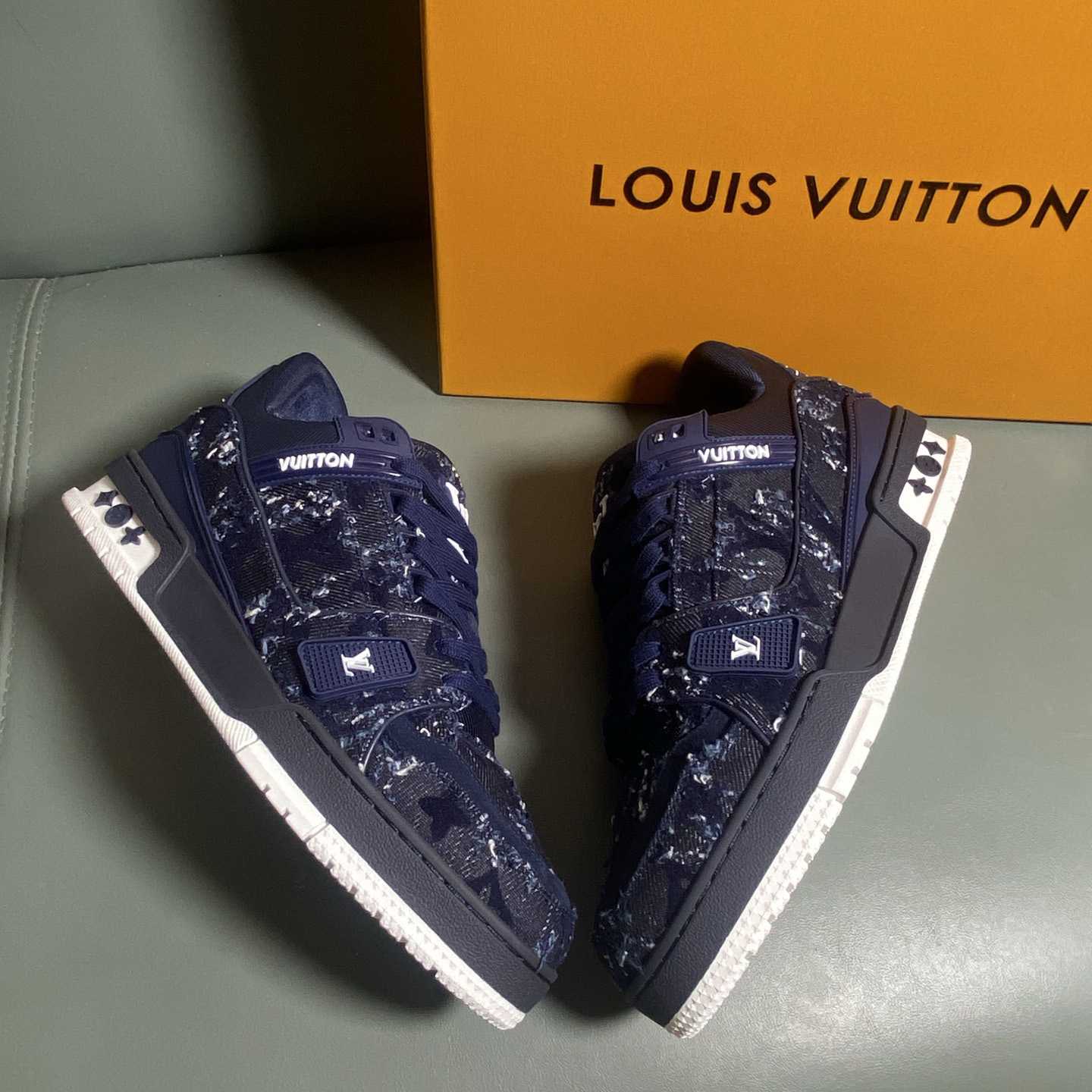 Louis Vuitton LV Trainer Sneaker      1AHWT6 - EUR FASHION
