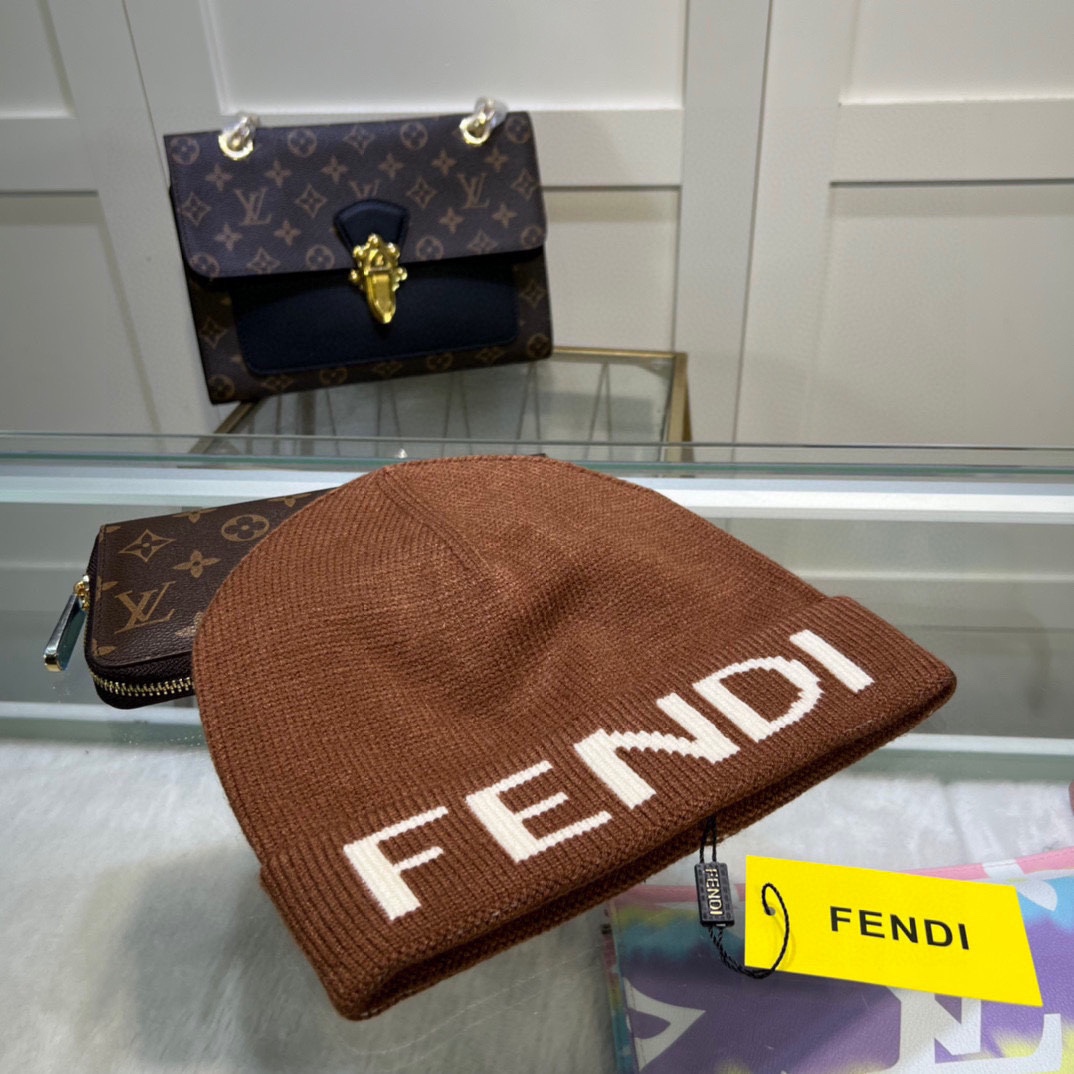 Fendi Beanie - EUR FASHION
