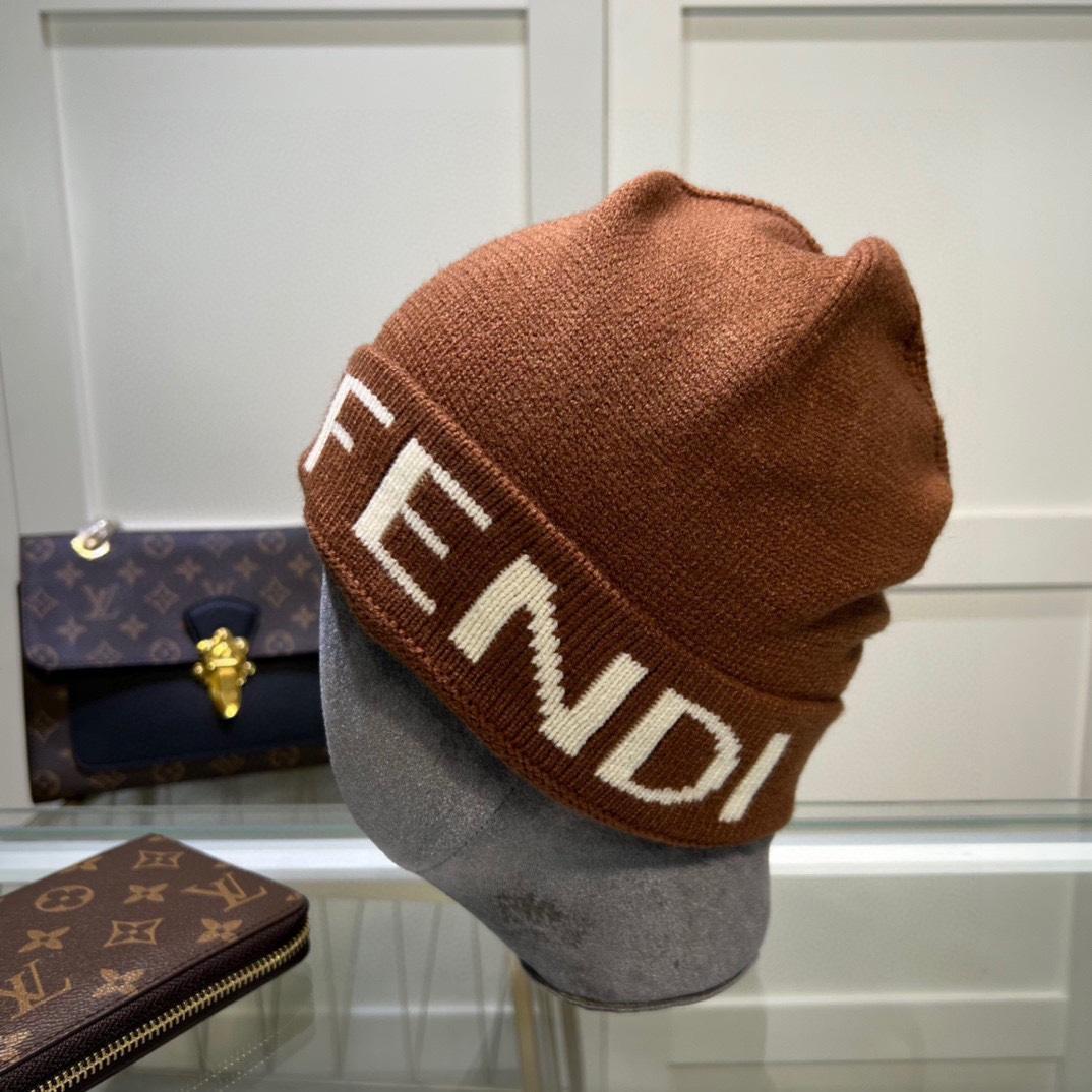 Fendi Beanie - EUR FASHION