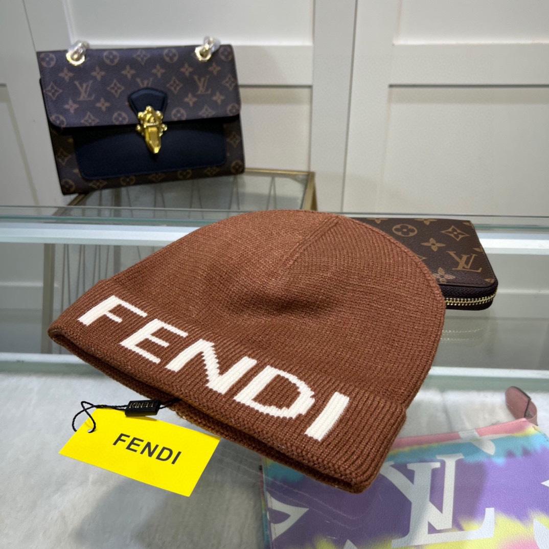 Fendi Beanie - EUR FASHION