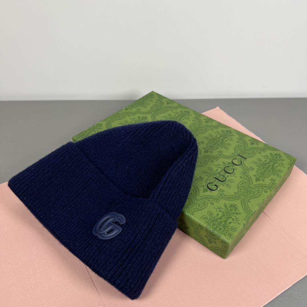 Gucci Cashmere Hat With Patch In Dark Blue - EUR FASHION