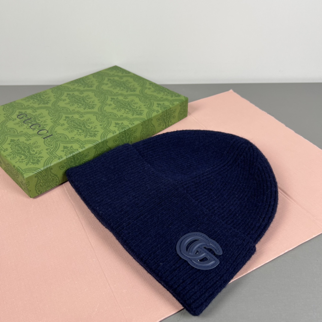 Gucci Cashmere Hat With Patch In Dark Blue - EUR FASHION
