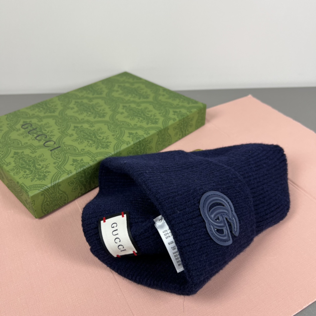 Gucci Cashmere Hat With Patch In Dark Blue - EUR FASHION