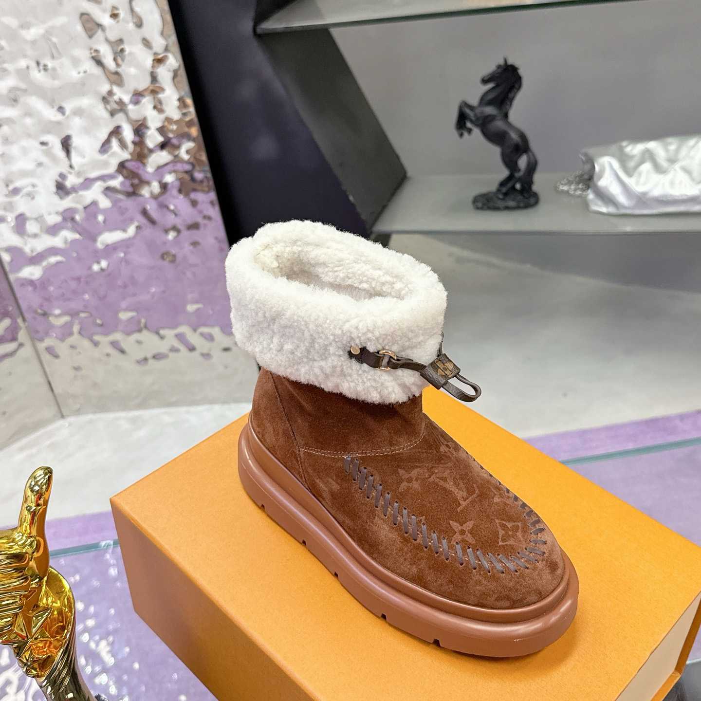 Louis Vuitton Cortina Ankle Boot   1AIUFE - EUR FASHION