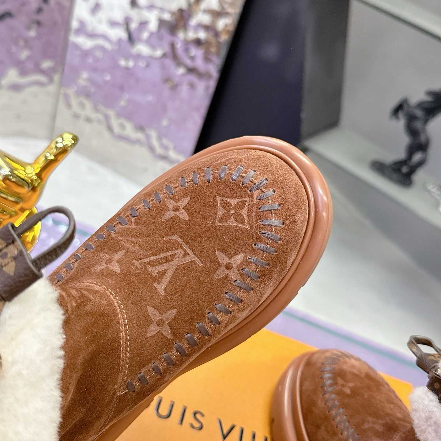 Louis Vuitton Cortina Ankle Boot   1AIUFE - EUR FASHION