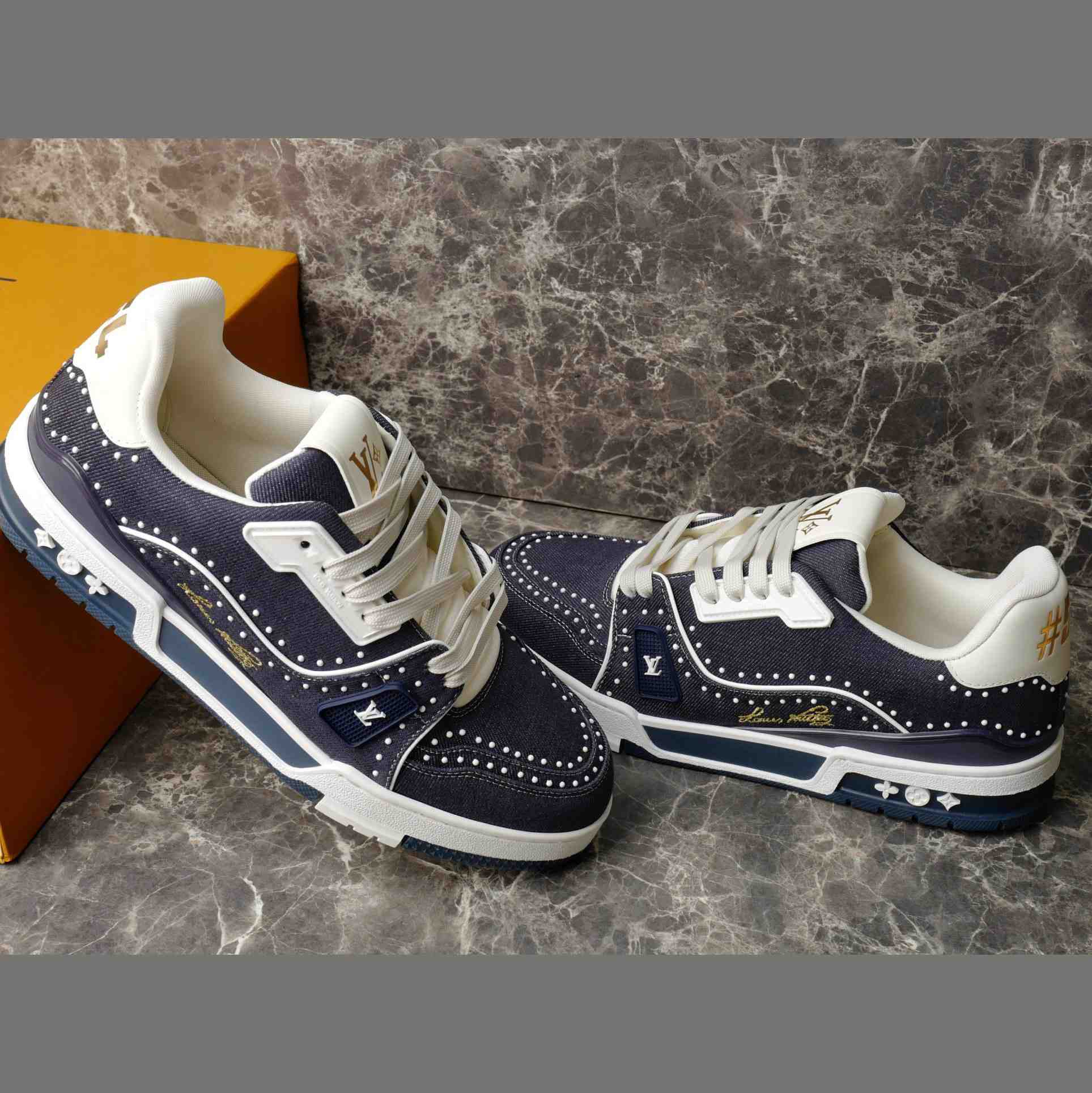 Louis Vuitton LV Trainer Sneaker   1AJ520 - EUR FASHION