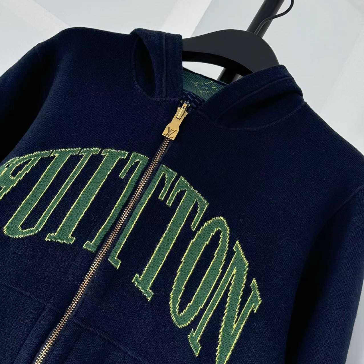 Louis Vuitton Monogram Double Face Reversible Hoodie    1AIJZ5 - EUR FASHION