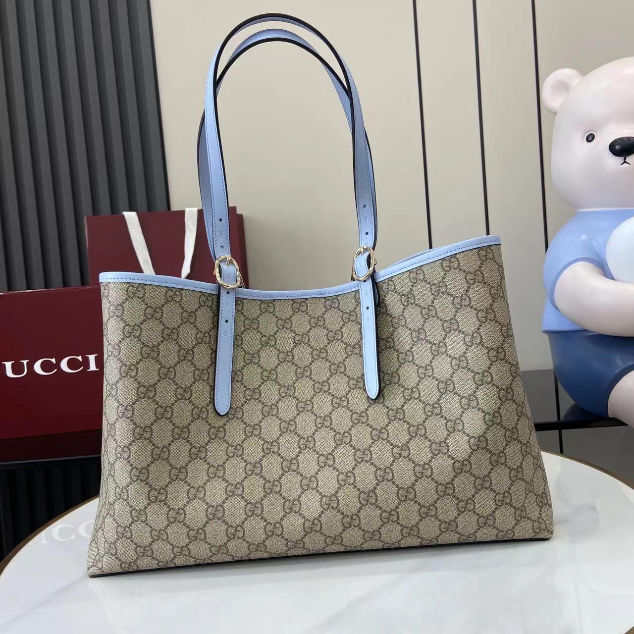 Gucci GG Emblem Large Tote Bag - EUR FASHION