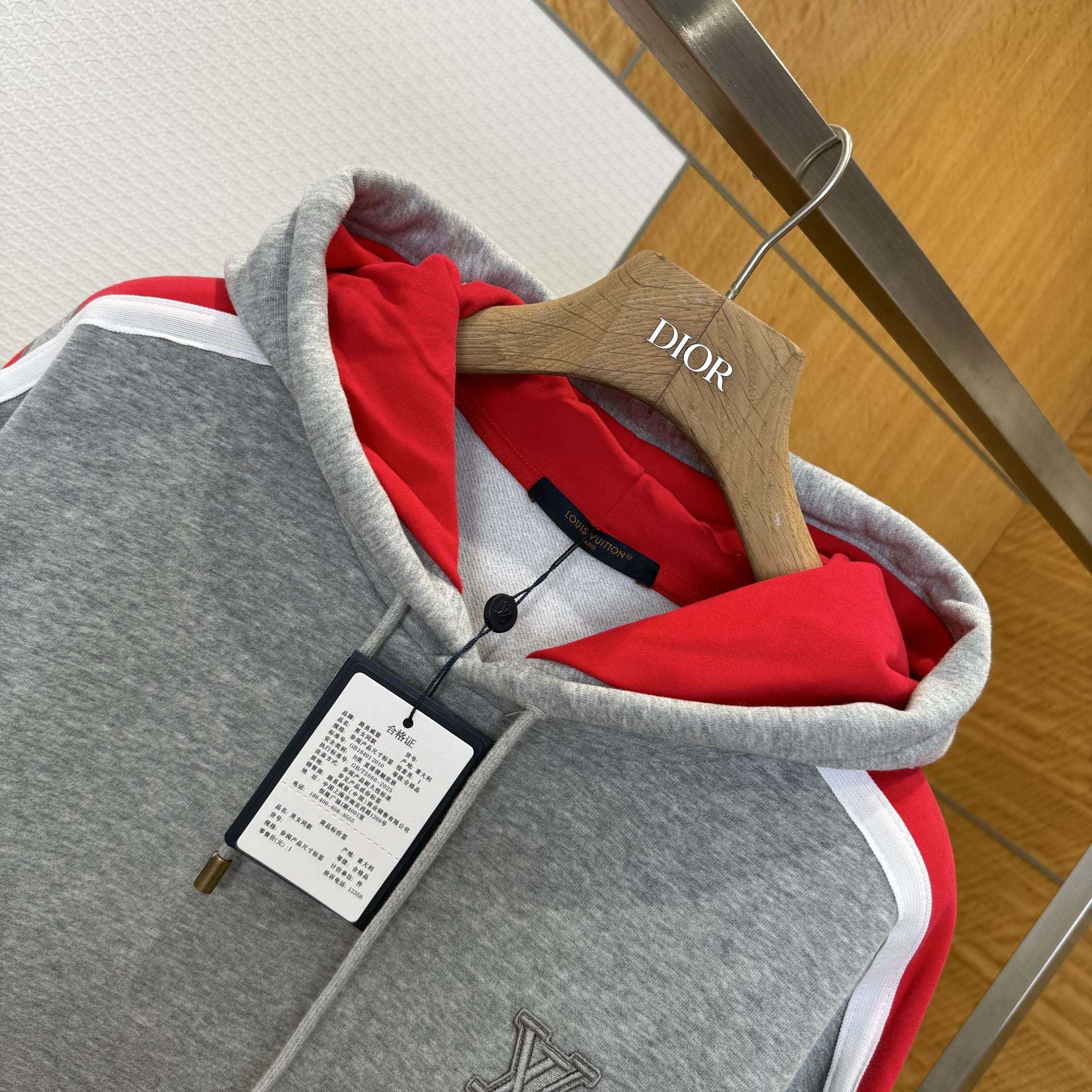 Louis Vuitton Signature Hoodie   1AJCEL - EUR FASHION