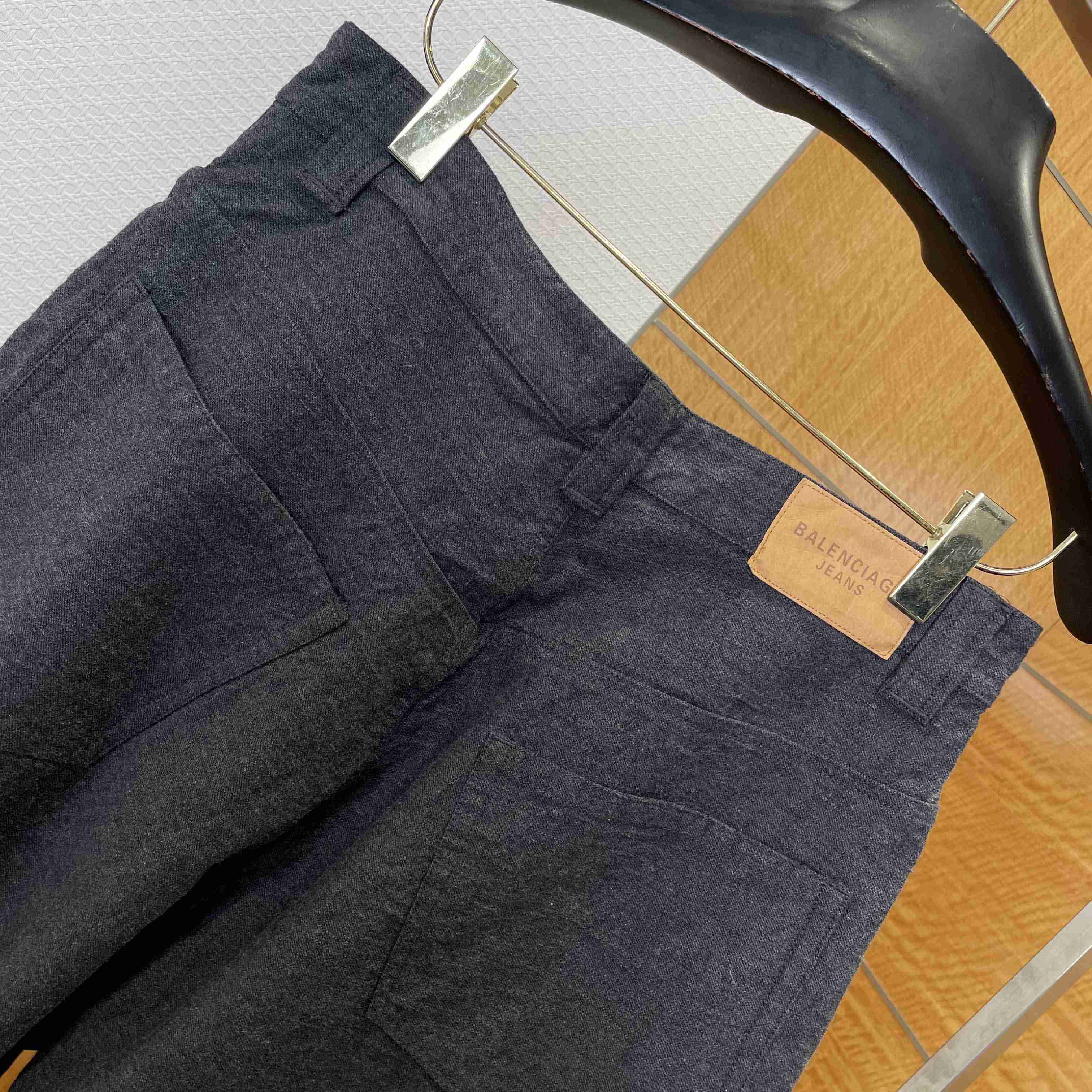 Balenciaga Men's Trompe L'oeil Sweatpants In Anthracite - EUR FASHION