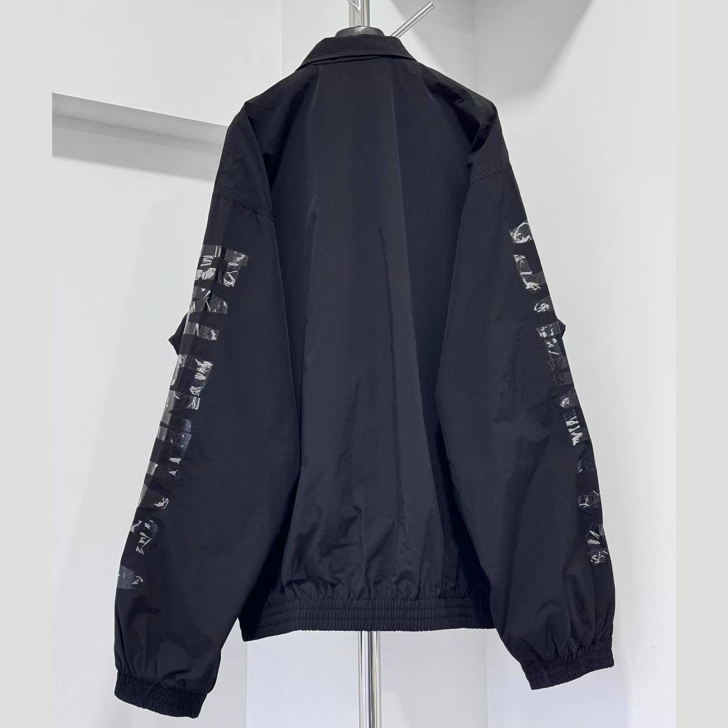 Balenciaga Tracksuit Jacket Medium Fit In Black  - EUR FASHION