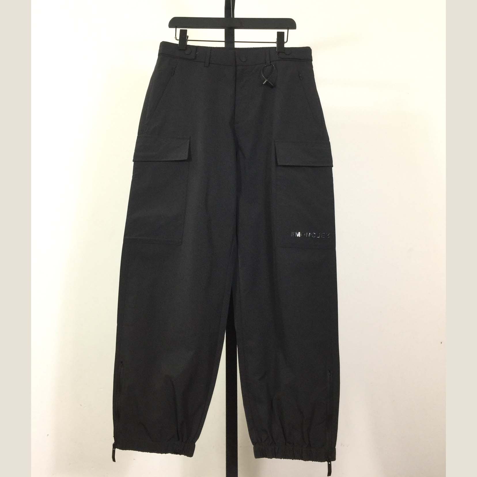 Moncler Trousers - EUR FASHION